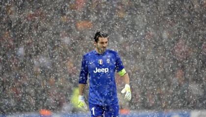 卡佩罗痛批德布劳内场上散步 直言不换人如少战一人