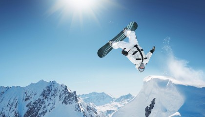 全国田径锦标赛跳远项目激战正酣 新星闪耀刷新赛季最佳成绩