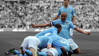 赛场突发意外！沙梅特掩护碰撞卡特后痛苦伤退，太阳队外线轮换再遇考验