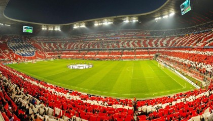 拉亚盛赞索博斯洛伊世界波 坦言顶级对决中门将的修行