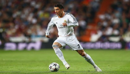 亚马尔有望刷新欧冠纪录 若亮相巴黎将成19岁以下出场第一人