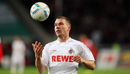 孔萨坦言夏窗重创维拉防线 誓言全队逆境中奋起